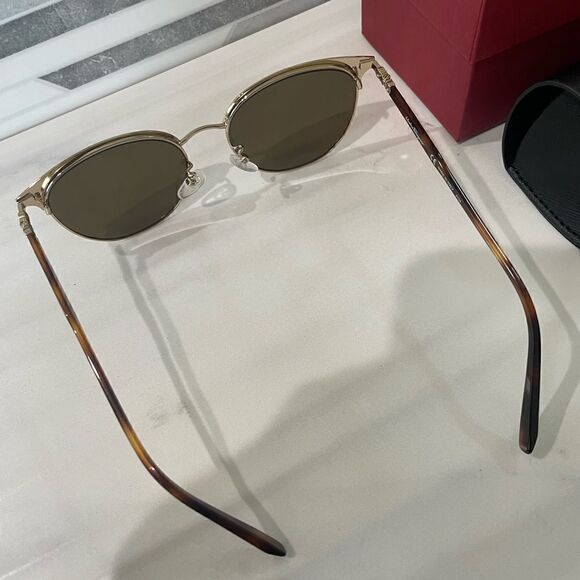 NIB SALVATORE FERRAGAMO SF2201S-723-53 Ladies Sunglasses - Picture 6 of 9